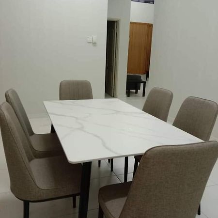 Friendly Homestay Malacca Esterno foto