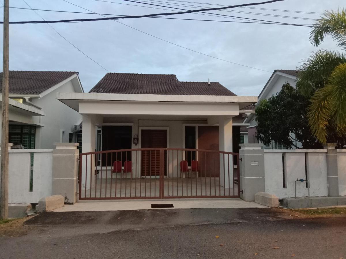 Friendly Homestay Malacca Esterno foto